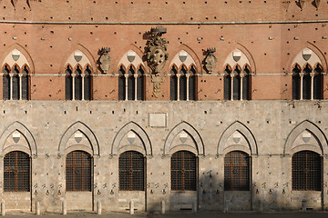 Image showing Frontage of townhall