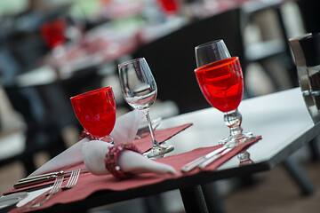 Image showing table setting at restaurant