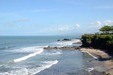 Image showing Cliff at Tanah Lot Temple in Bali