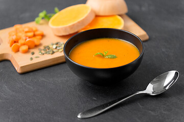 Image showing close up of vegetable pumpkin cream soup in bowl