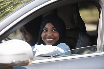 Image showing Arabic Woman Couple Traveling By Car