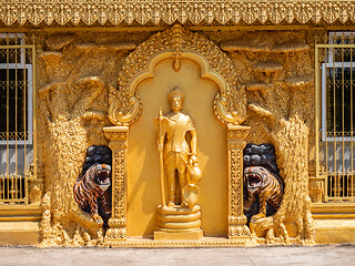 Image showing Mongkol Serei Kien Khleang, a Buddhist temple in Phnom Penh