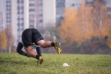 Image showing american football player in action