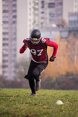 Image showing american football player in action