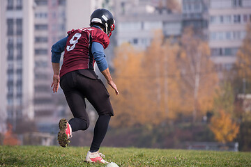 Image showing american football player in action