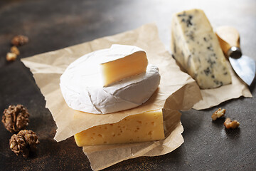 Image showing Different types of cheese