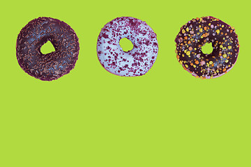 Image showing Top view to the donuts