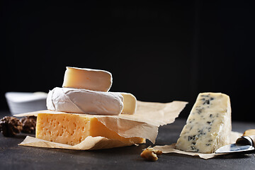 Image showing Different types of cheese