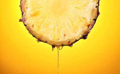 Image showing juicy pineapple slice