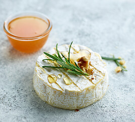 Image showing fresh brie cheese