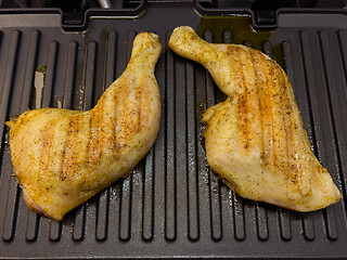 Image showing Grilled chicken thigh