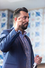 Image showing businessman giving presentations at conference room