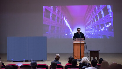 Image showing businessman giving presentations at conference room