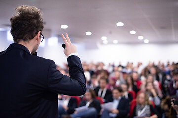 Image showing businessman giving presentations at conference room