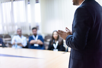 Image showing businessman giving presentations at conference room