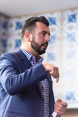 Image showing businessman giving presentations at conference room