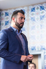 Image showing businessman giving presentations at conference room