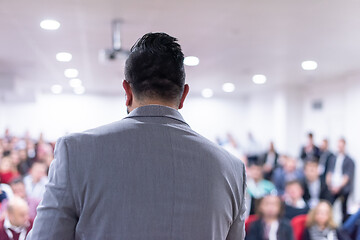 Image showing businessman giving presentations at conference room