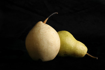 Image showing Two Pear
