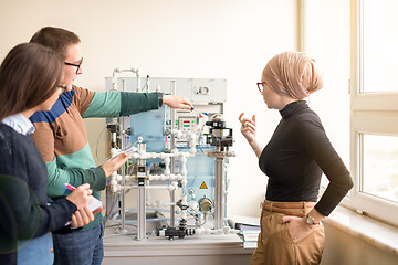 Image showing young students doing practice in the electronic classroom