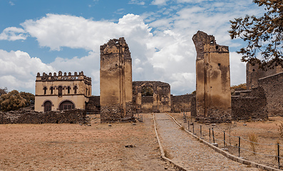 Image showing Fasil Ghebbi, royal castle in Gondar, Ethiopia