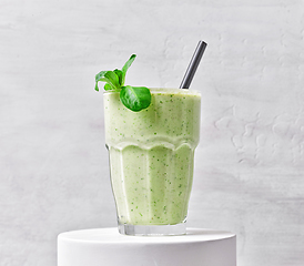 Image showing glass of green smoothie