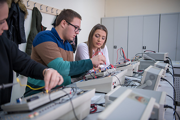 Image showing students doing practice in the electronic classroom