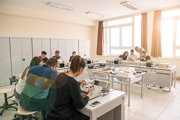 Image showing students doing practice in the electronic classroom