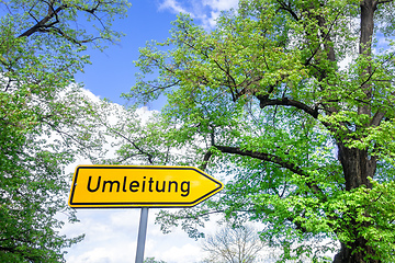 Image showing german road sign with text detour