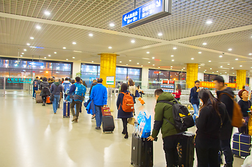 Image showing Queue for Shanghai Maglev train