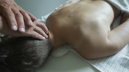 Image showing part of the manual therapy procedure