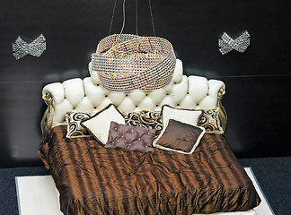 Image showing Luxury bed