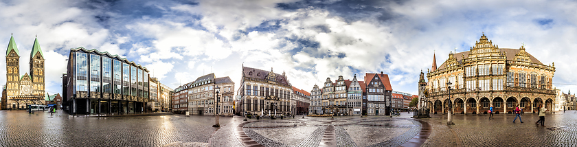 Image showing Skyline of Bremen main market square, Germany