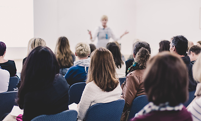 Image showing Woman giving presentation on business conference.