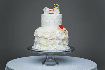 Image showing cake with bone for dog wedding