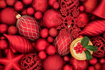 Image showing Traditional Christmas Mince Pie and Red Bauble Background