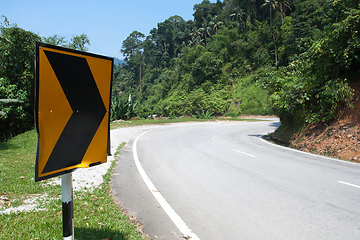 Image showing Sharp road curve sign
