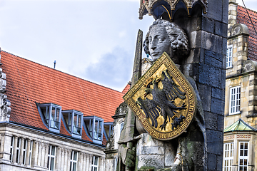 Image showing The Bremen Roland statue in the market square 