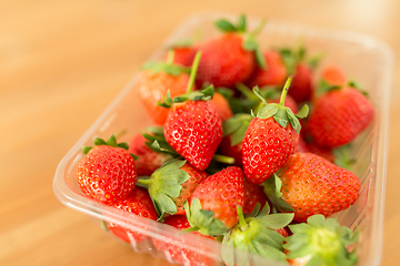 Image showing Fresh Strawberry in packing