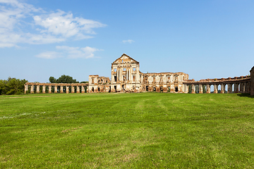 Image showing the ruins of an ancient castle