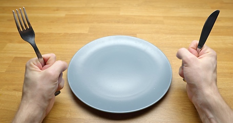 Image showing Empty bowl on the table closeup photo