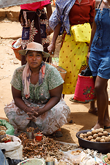 Image showing Malagasy peoples on big colorful rural Madagascar marketplace