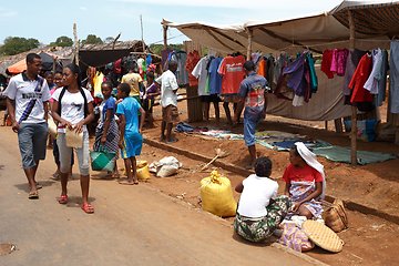 Image showing Malagasy peoples on big colorful rural Madagascar marketplace