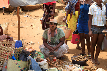 Image showing Malagasy peoples on big colorful rural Madagascar marketplace