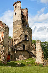 Image showing ruins of renaissance castle Zviretice