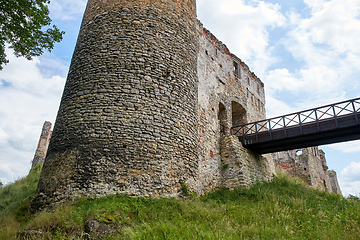 Image showing ruins of renaissance castle Zviretice