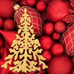 Image showing Abstract Gold Christmas Tree and Red Bauble Background 