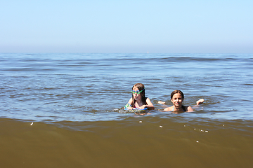 Image showing Badespass  Fun in the sea 