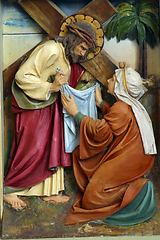 Image showing Veronica wipes the face of Jesus