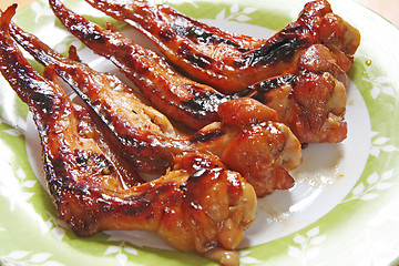 Image showing Grilled chicken wings